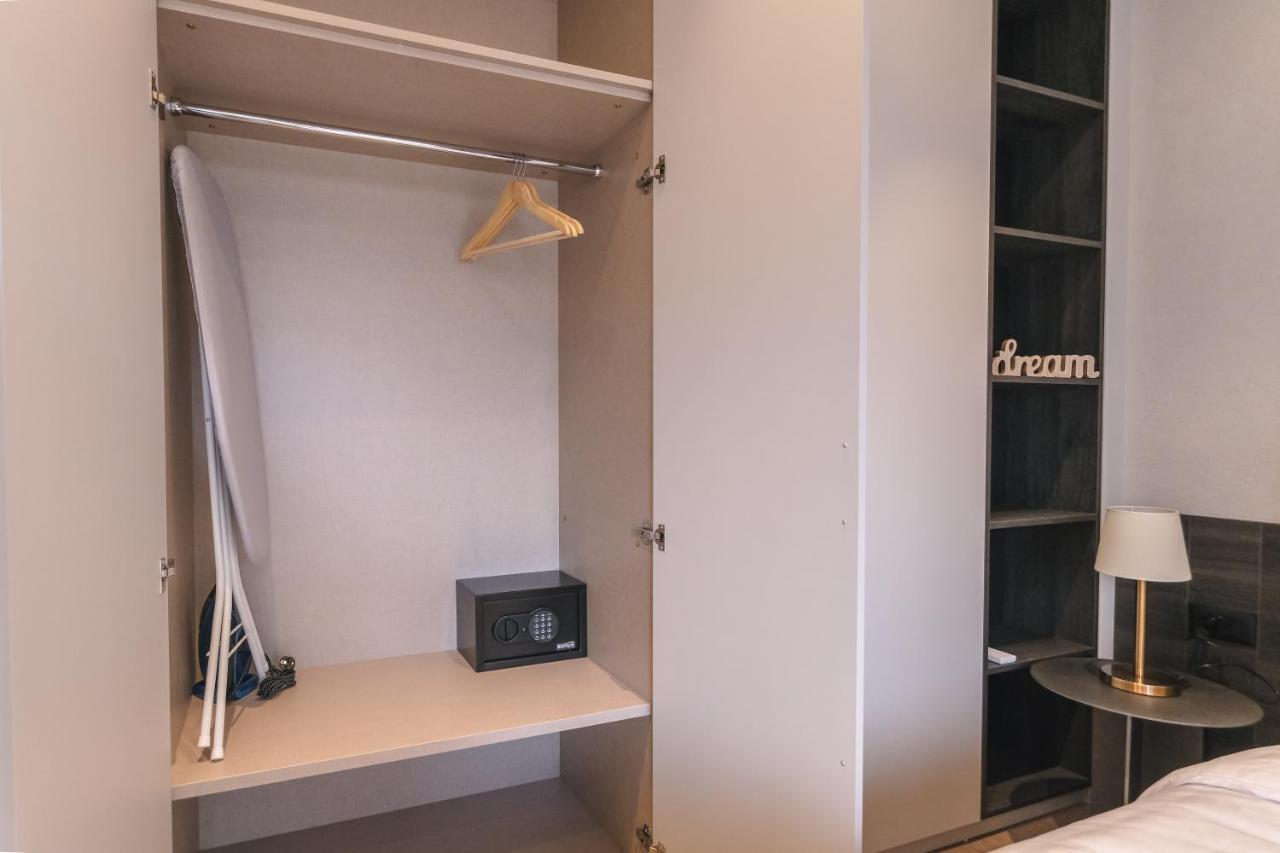 טיראנה Two Steps Apartments 2 מראה חיצוני תמונה